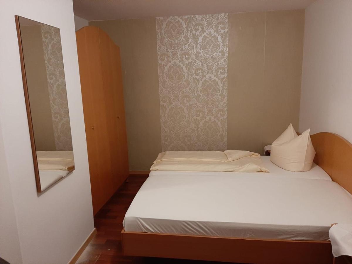 Hotel & Restaurant Rosenhof Μπέργκεν Εξωτερικό φωτογραφία