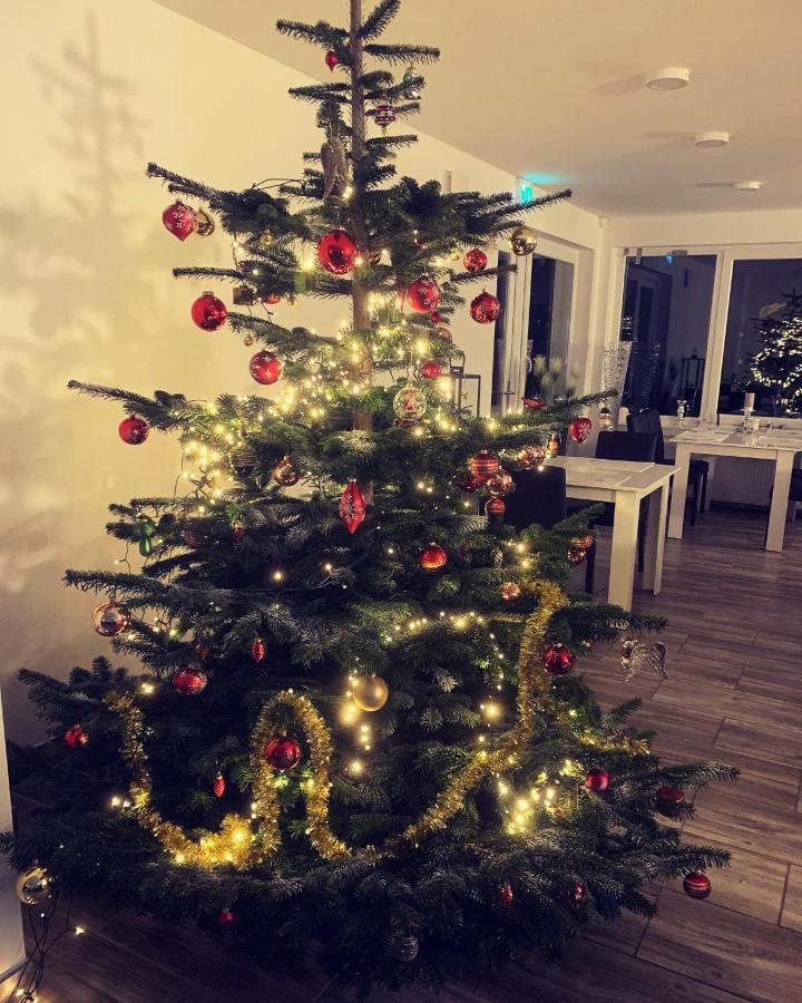 Hotel & Restaurant Rosenhof Μπέργκεν Εξωτερικό φωτογραφία